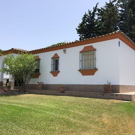 Chalet Con Piscina, Amplio Jardin Y Aire Acondicionado Chiclana de la Frontera Bagian luar foto