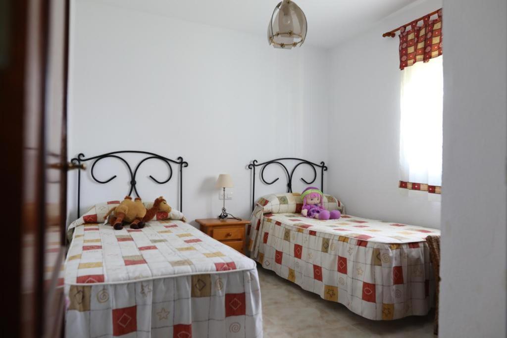Chalet Con Piscina, Amplio Jardin Y Aire Acondicionado Chiclana de la Frontera Bagian luar foto