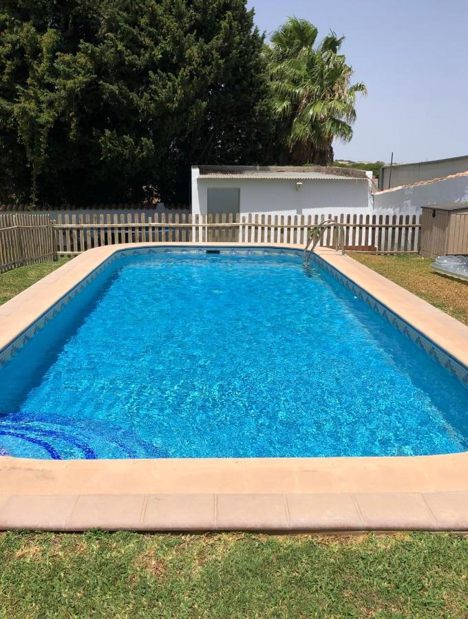 Chalet Con Piscina, Amplio Jardin Y Aire Acondicionado Chiclana de la Frontera Bagian luar foto