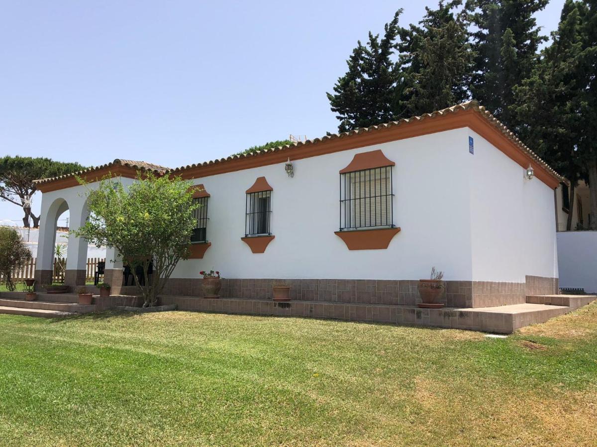 Chalet Con Piscina, Amplio Jardin Y Aire Acondicionado Chiclana de la Frontera Bagian luar foto